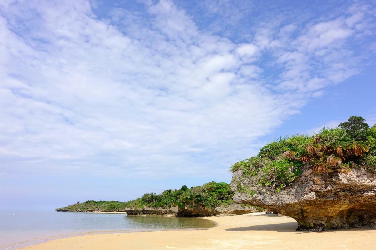 Tsundara Beach Retreat Ishigaki  ภายนอก รูปภาพ