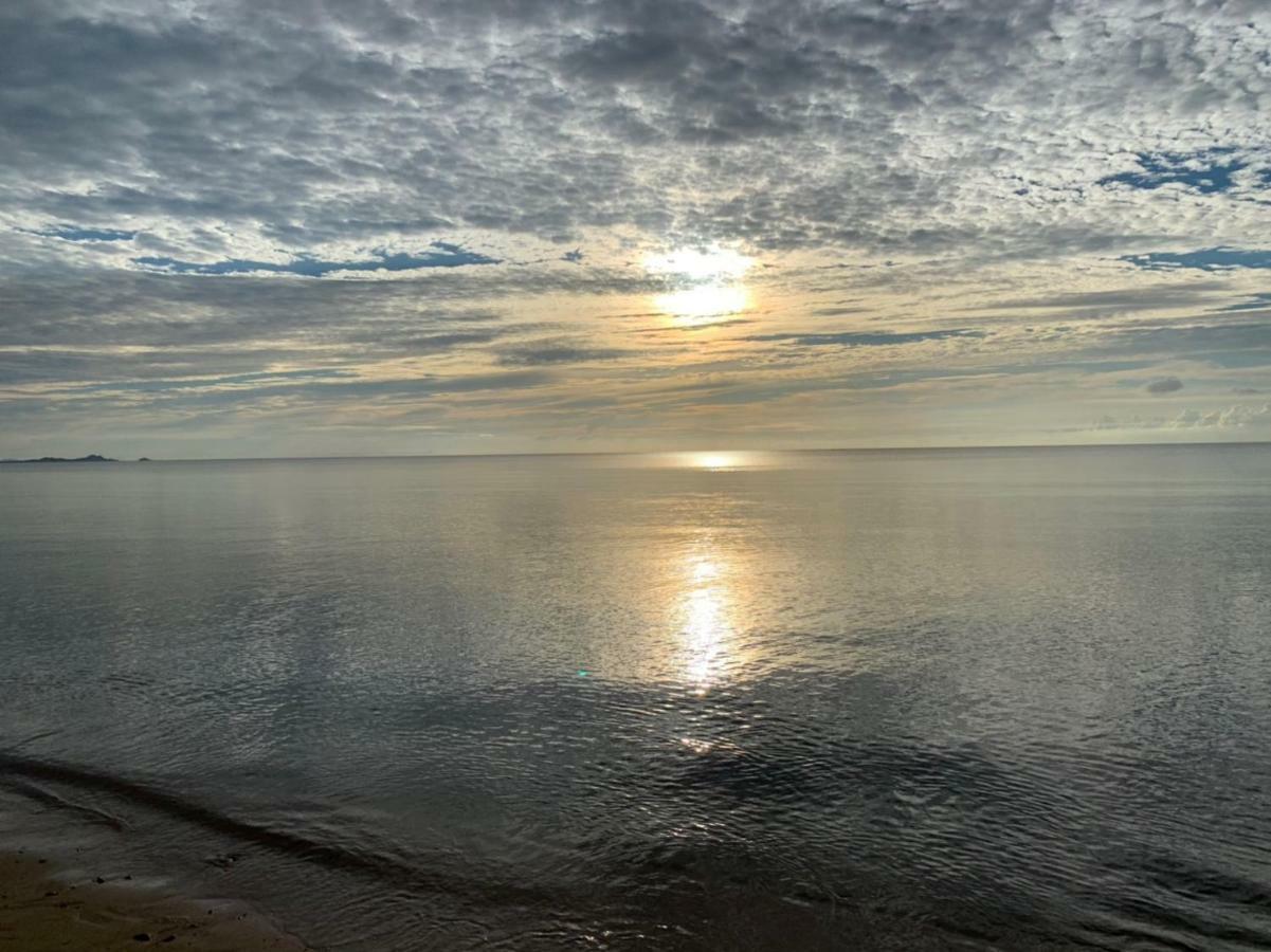 Tsundara Beach Retreat Ishigaki  ภายนอก รูปภาพ